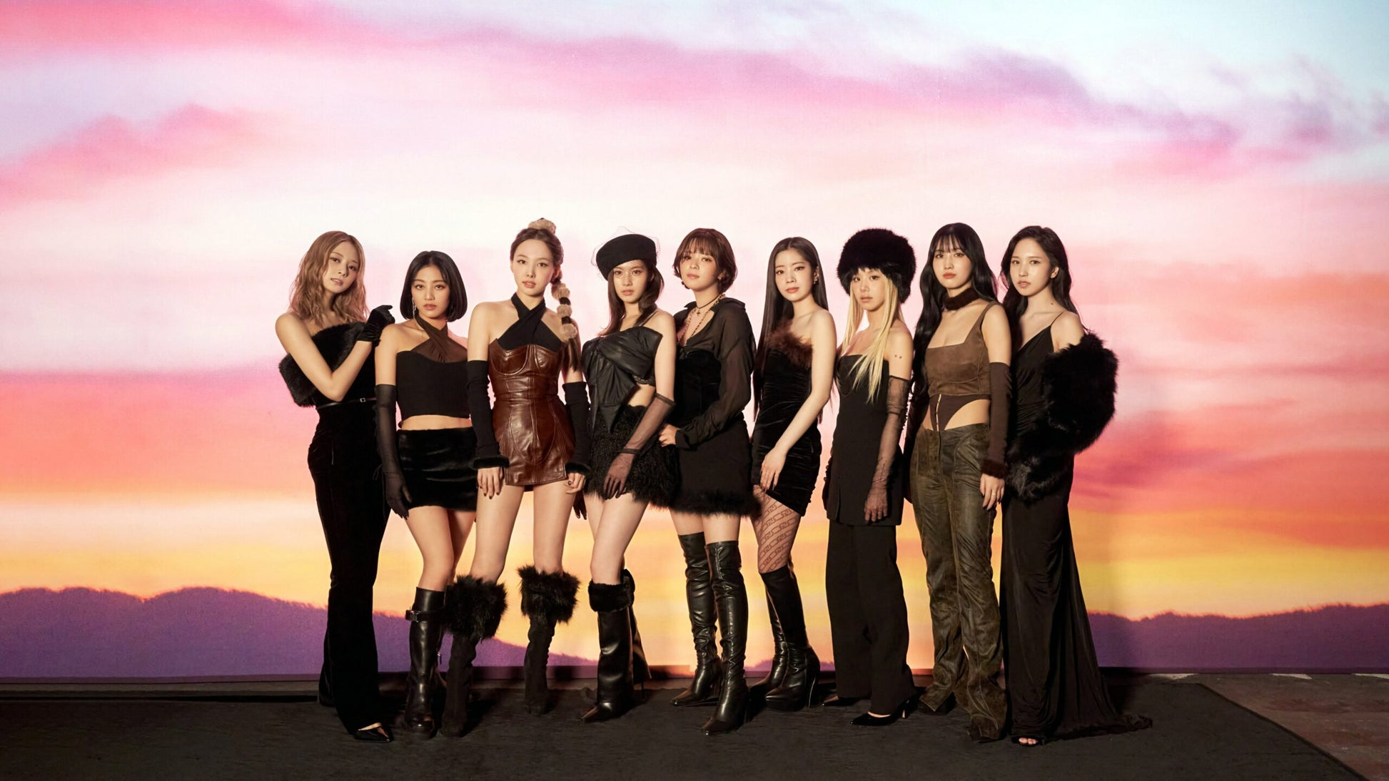 TWICE V29 Mousepad