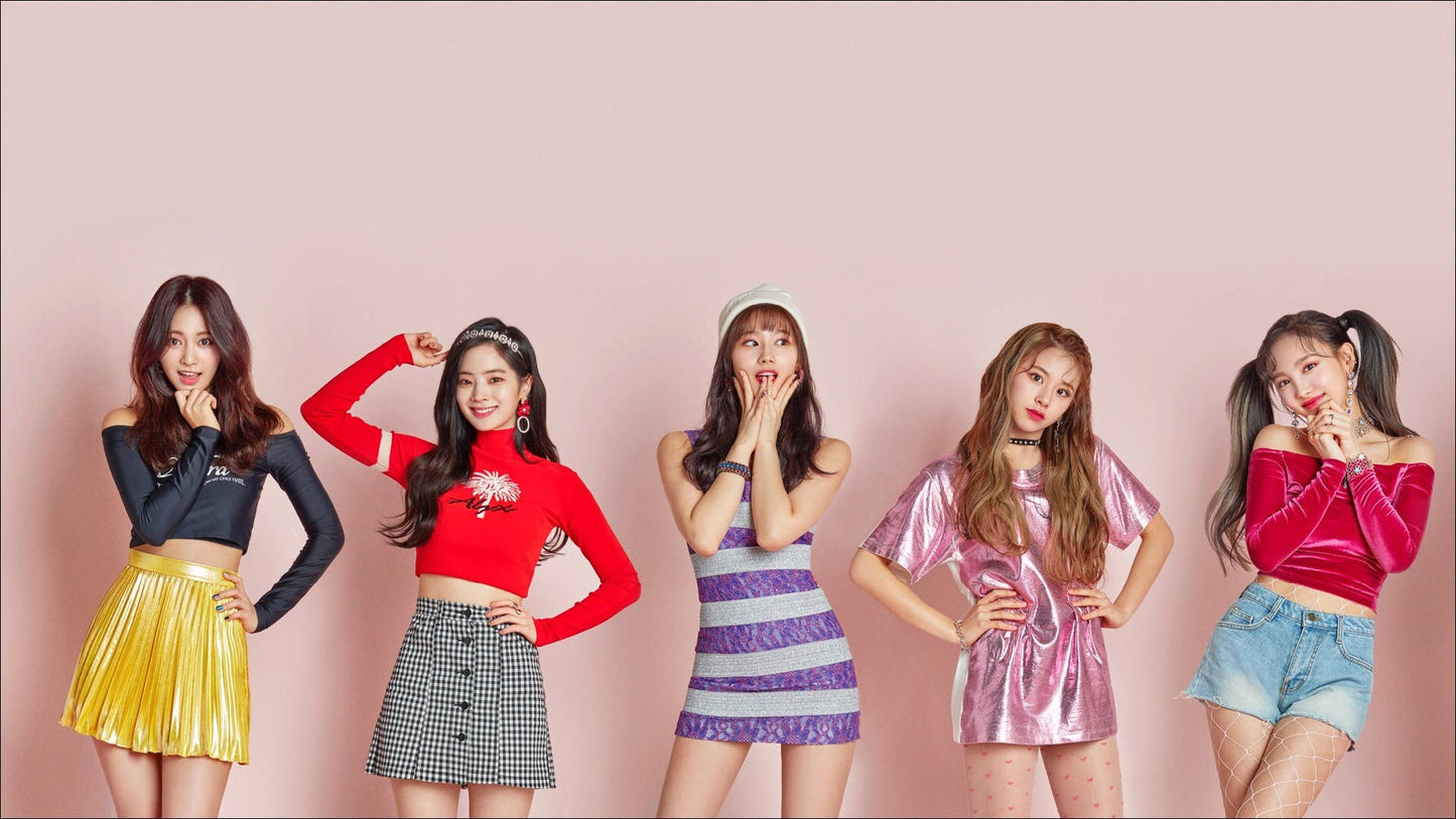 TWICE V6 Mousepad